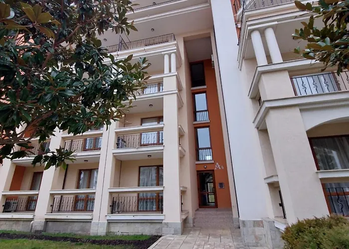 Noks Prestige Aparthotel, * Свети Влас